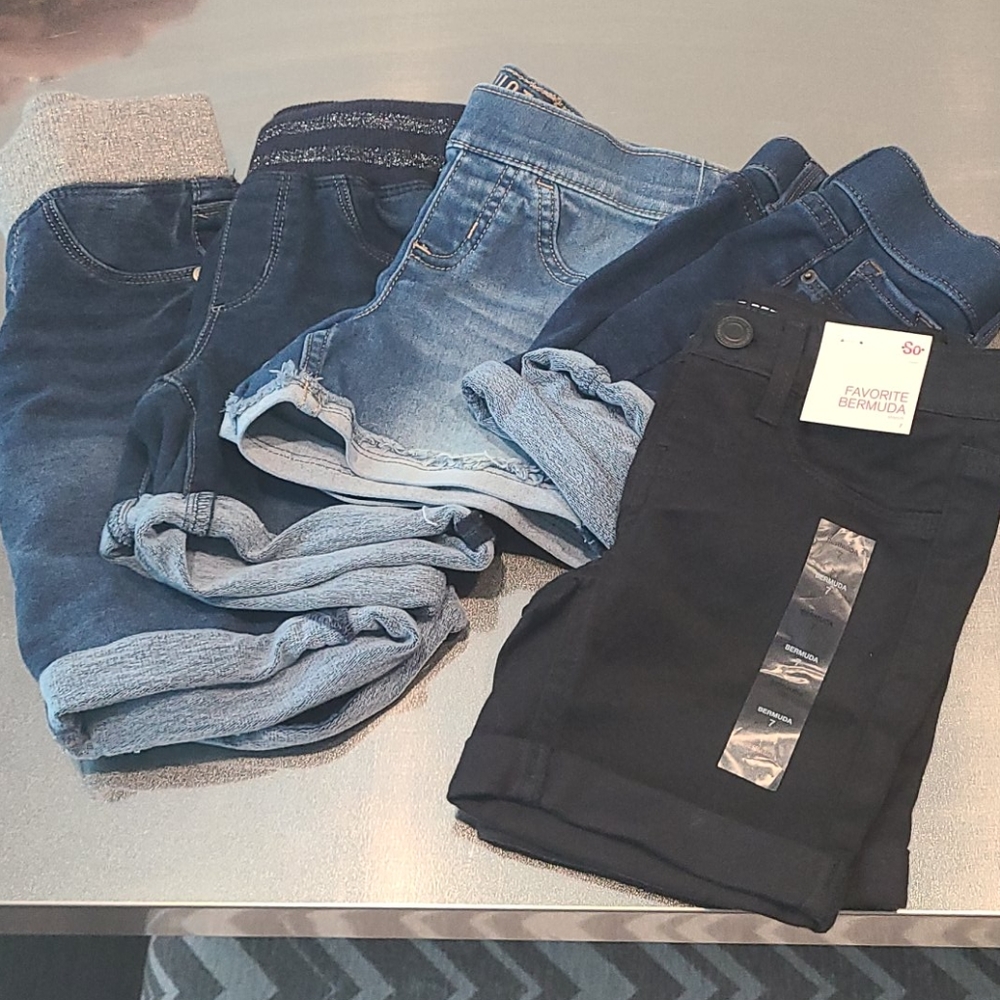 Lot of 5 girls shorts size 7